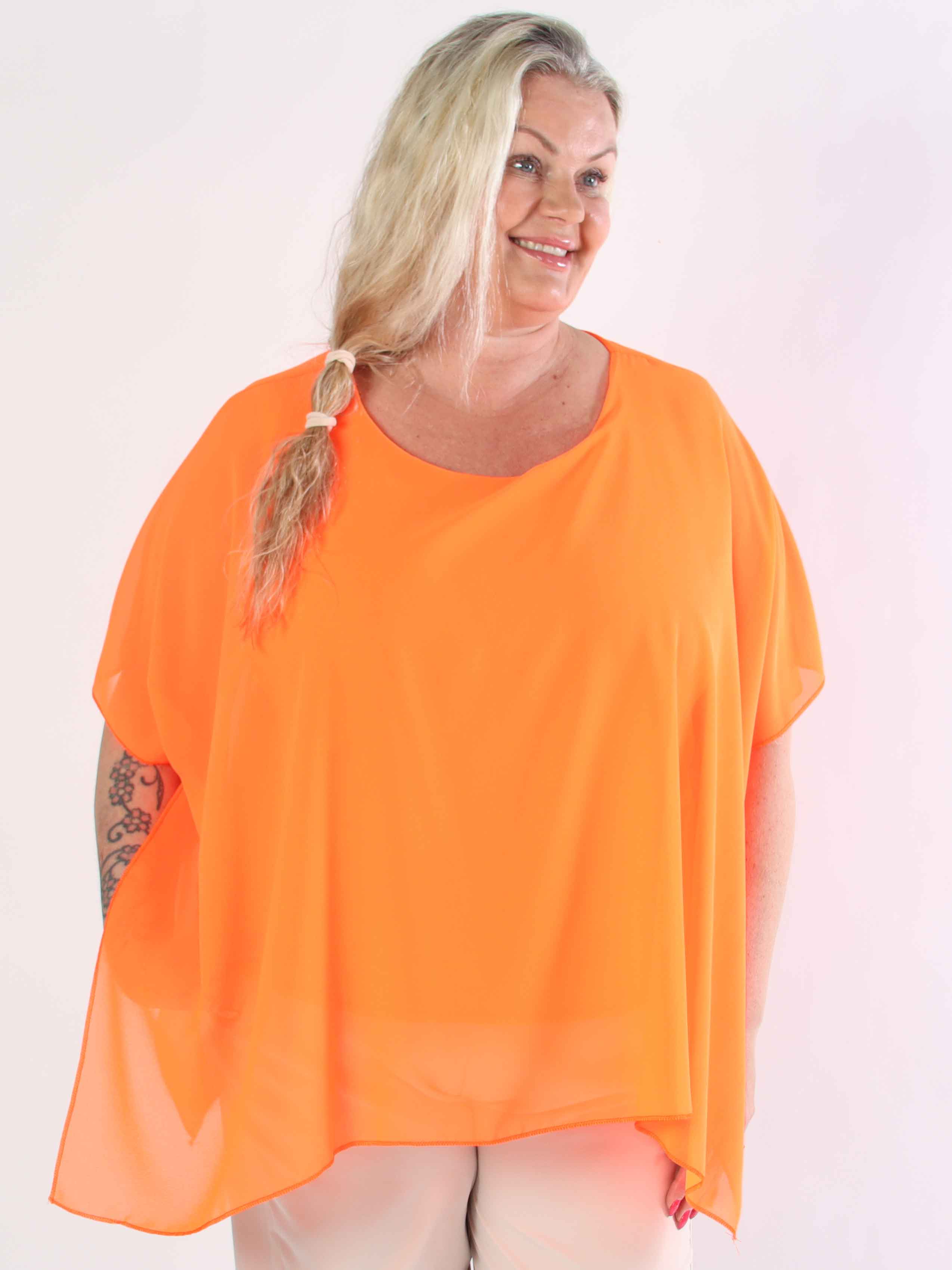 Mirabella Plain Shirt - Söt tunika i plusstorlek med löst chiffonglager